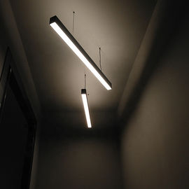 O pendente linear do diodo emissor de luz do escritório ilumina o corpo de alumínio da lâmpada da anti corrosão